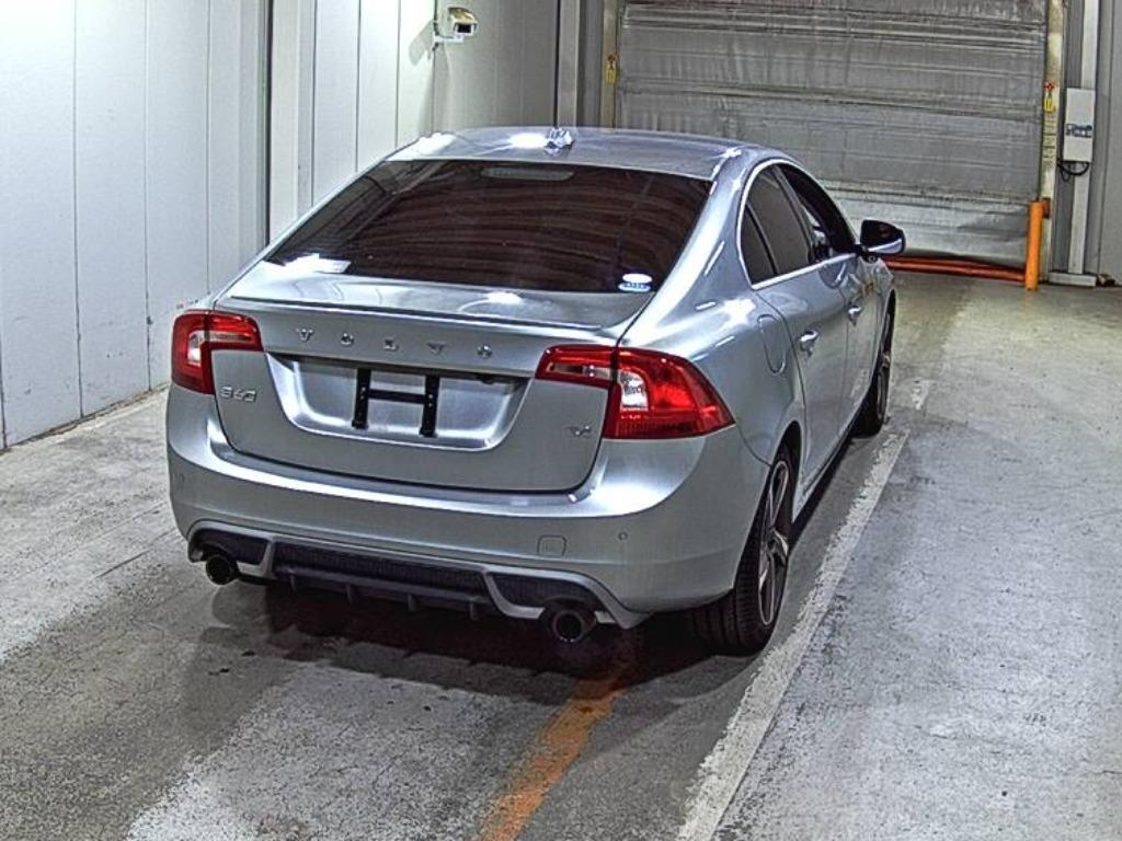 VOLVO S60 2012