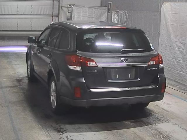 SUBARU LEGACY OUTBACK 2010