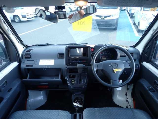 DAIHATSU HIJET VAN 2011