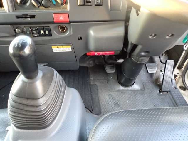 ISUZU ELF 2008