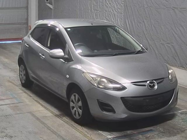 MAZDA DEMIO 2011