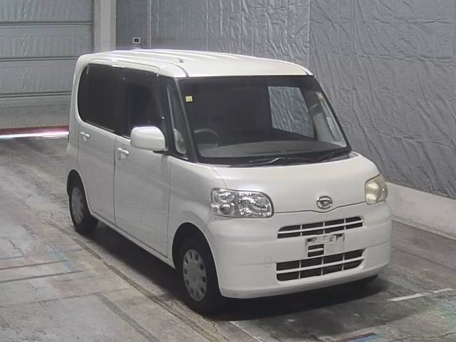 DAIHATSU TANTO 2008