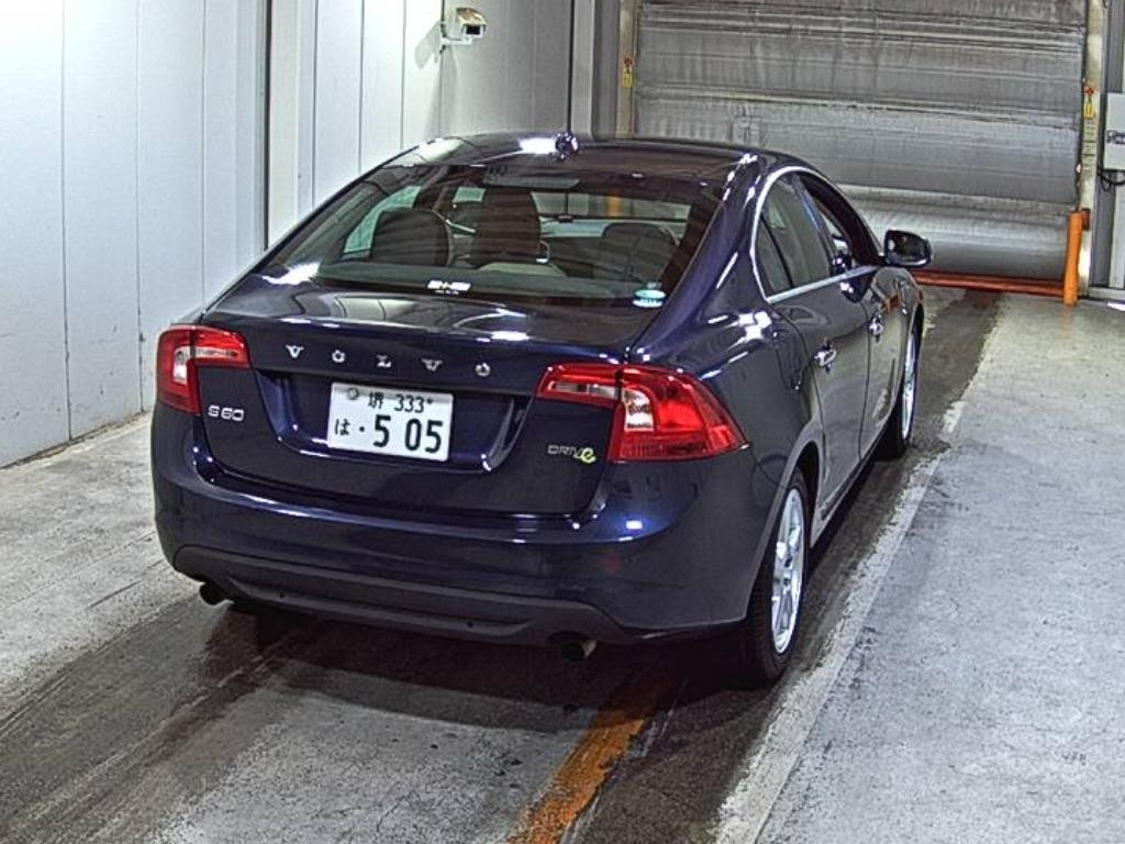 VOLVO S60 2011