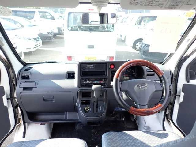 DAIHATSU HIJET VAN 2015