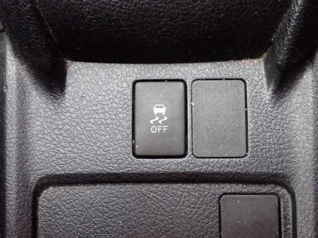 TOYOTA COROLLA AXIO 2016