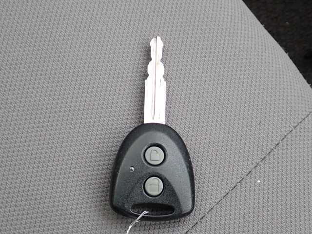 DAIHATSU MIRA E S 2016