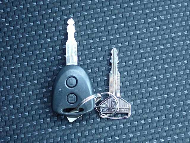 DAIHATSU HIJET VAN 2021