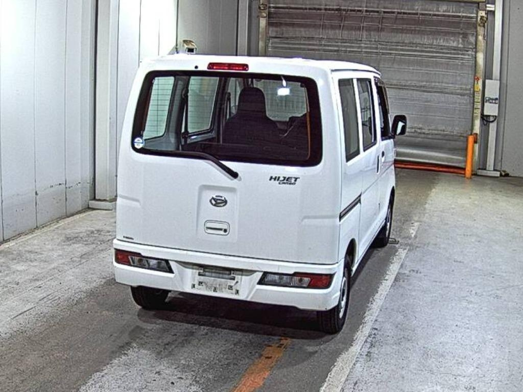 DAIHATSU HIJET VAN 2019