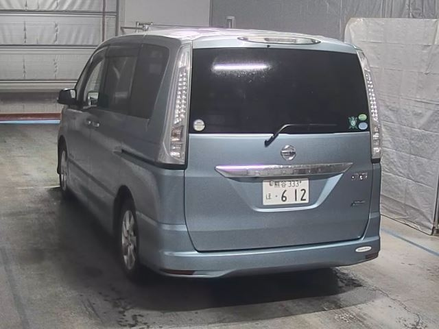 NISSAN SERENA 2013