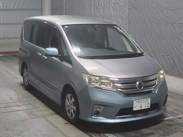NISSAN SERENA 2013