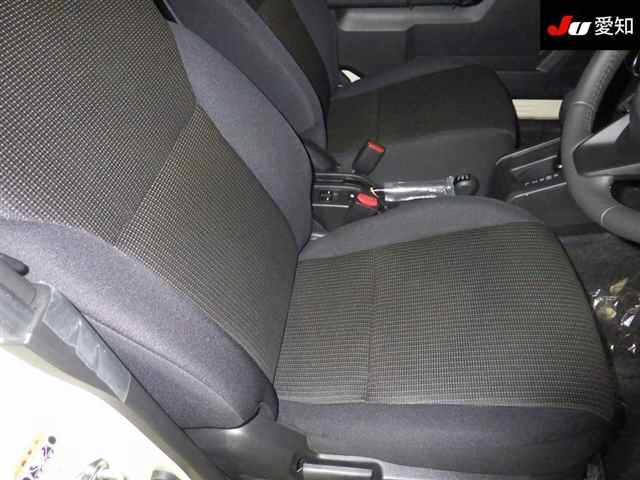 SUZUKI JIMNY NOMADE 2025