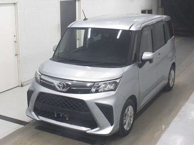 TOYOTA ROOMY 2022