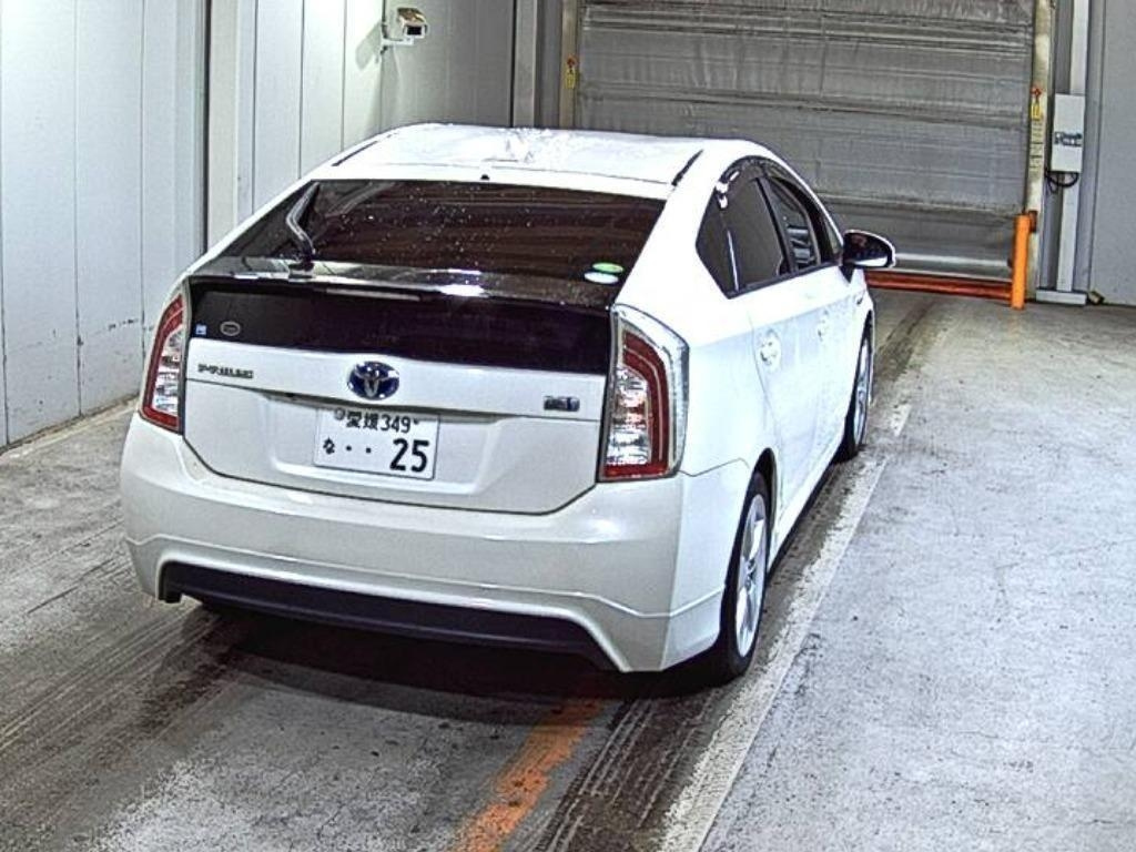 TOYOTA PRIUS 2013