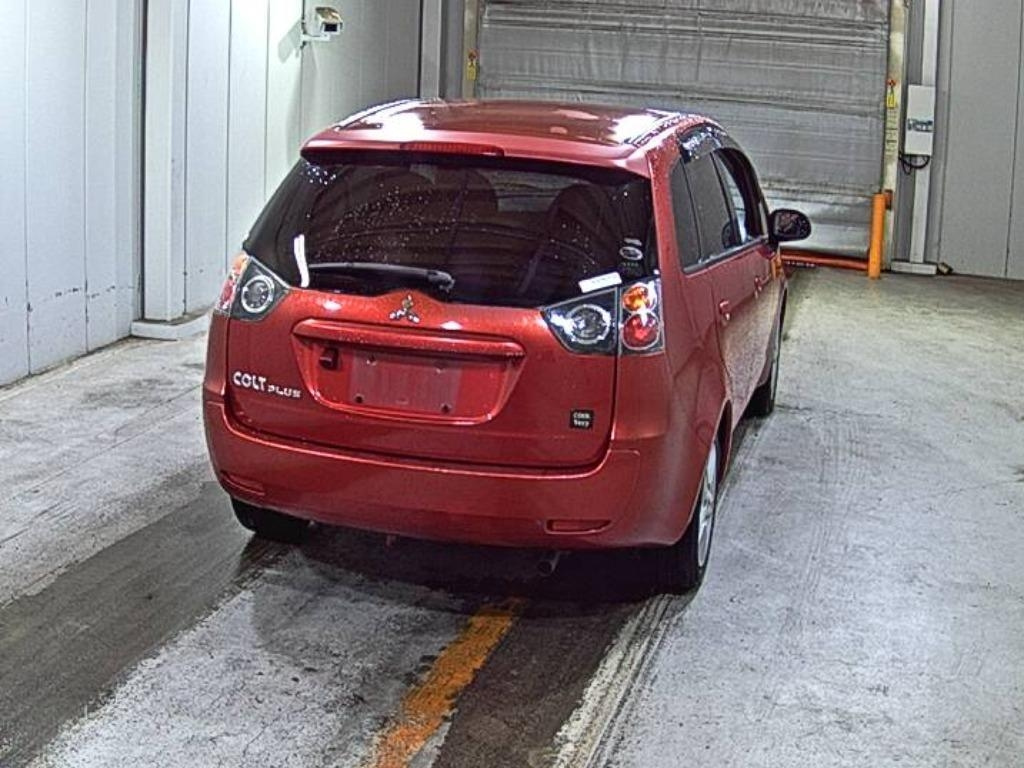 MITSUBISHI COLT PLUS 2011