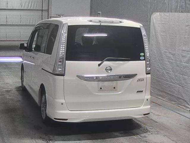 NISSAN SERENA 2013