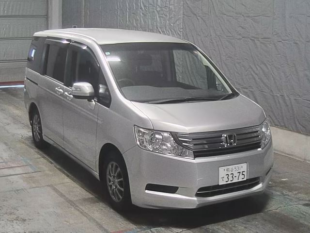 HONDA STEP WAGON 2010