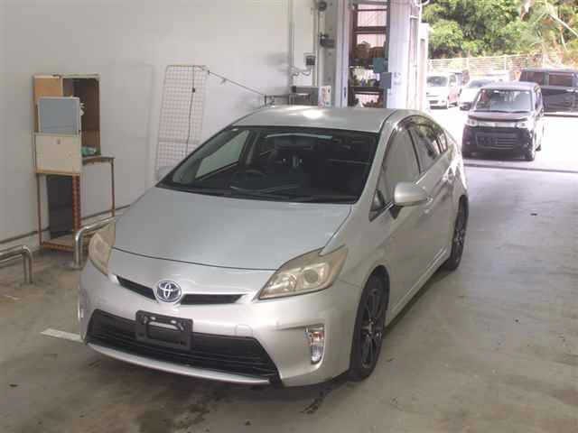 TOYOTA PRIUS 2012