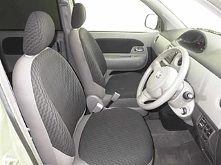 TOYOTA SIENTA 2010