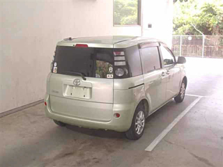 TOYOTA SIENTA 2010