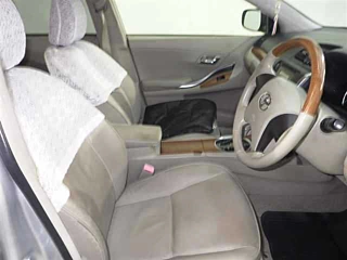 TOYOTA PREMIO 2012