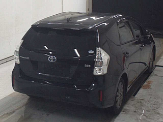 TOYOTA PRIUS ALPHA 2014