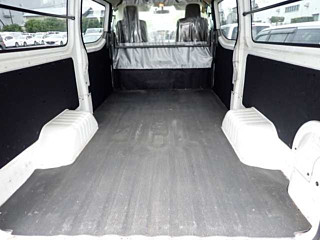 NISSAN CARAVAN VAN 2017