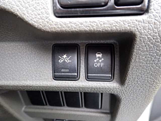 NISSAN CARAVAN VAN 2017