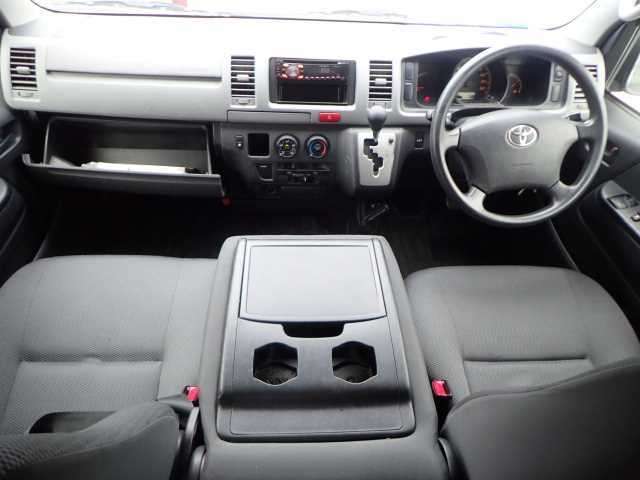 TOYOTA HIACE VAN 2012