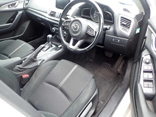 MAZDA AXELA 2016