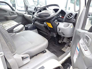 HINO DUTRO 2017
