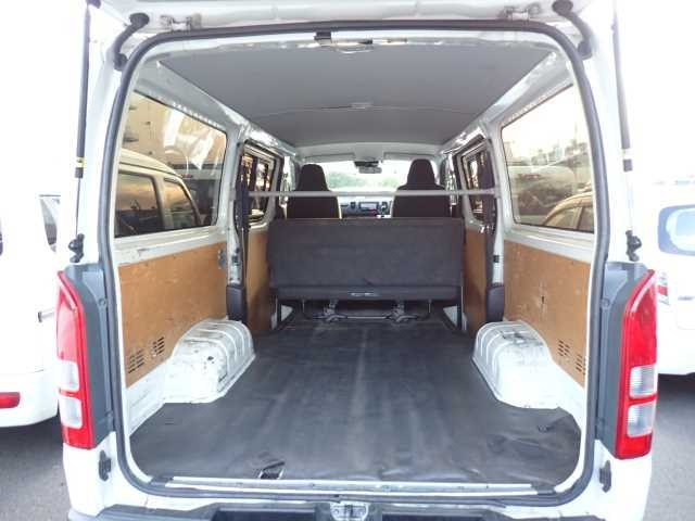 TOYOTA HIACE VAN 2019