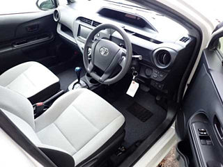 TOYOTA AQUA 2020