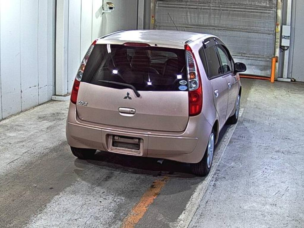 MITSUBISHI COLT 2010