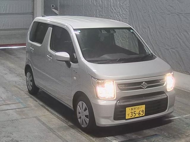 SUZUKI WAGON R 2024