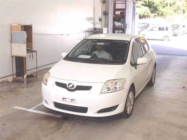 TOYOTA AURIS 2008