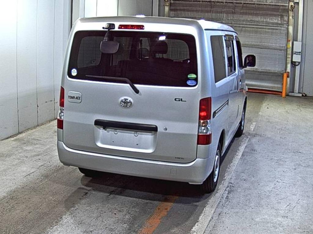 TOYOTA TOWN ACE VAN 2017