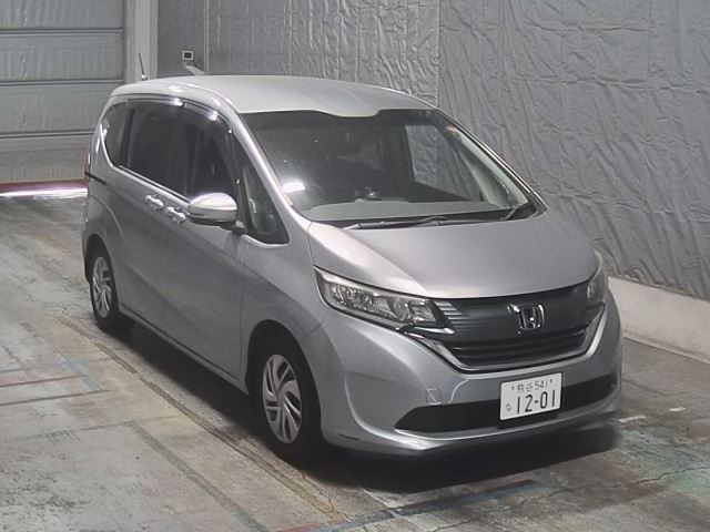 HONDA FREED 2018