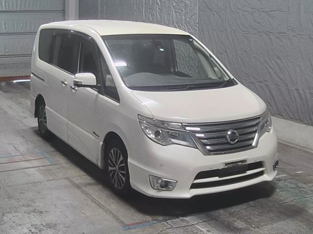 NISSAN SERENA 2015