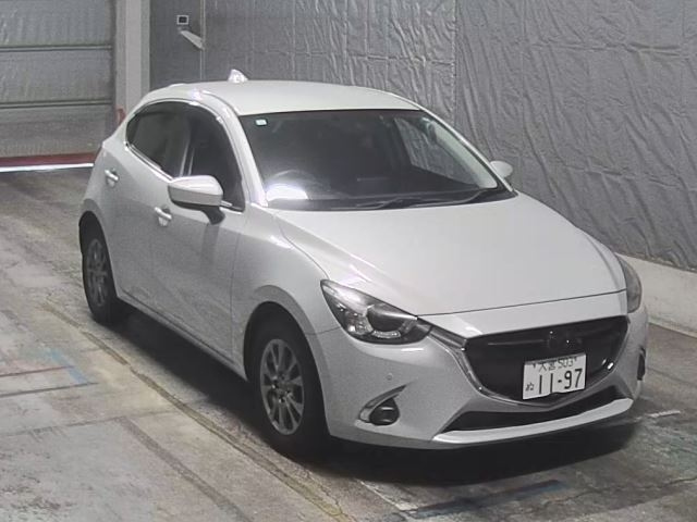 MAZDA DEMIO 2019
