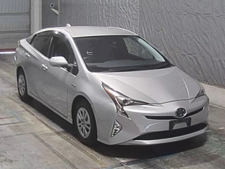 TOYOTA PRIUS 2016
