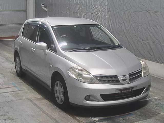 NISSAN TIIDA 2009