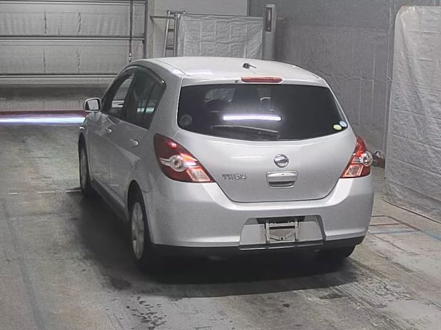 NISSAN TIIDA 2009