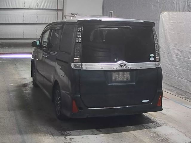 TOYOTA VOXY 2015