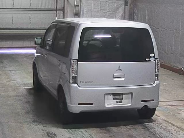 MITSUBISHI EK WAGON 2012