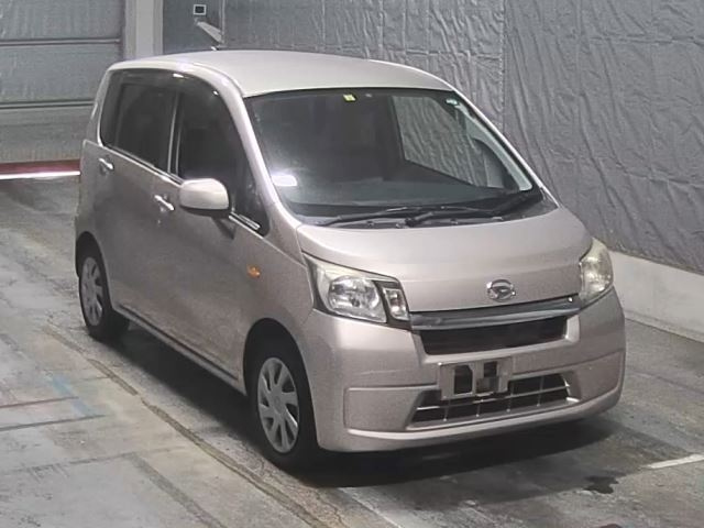 DAIHATSU MOVE 2014