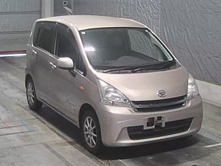 DAIHATSU MOVE 2011