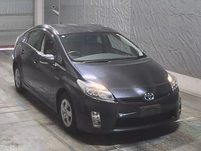 TOYOTA PRIUS 2011