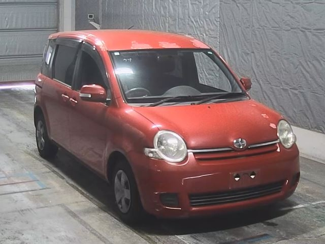 TOYOTA SIENTA 2012