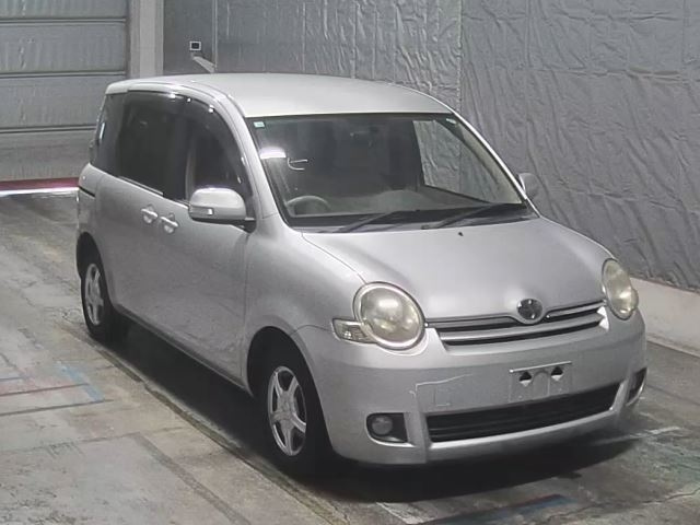 TOYOTA SIENTA 2008