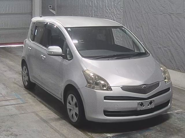 TOYOTA RACTIS 2010